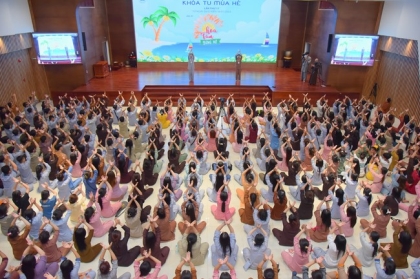 Hơn 2500 bạn trẻ tham dự khóa tu mùa hè 2023 tại chùa Hoằng Pháp